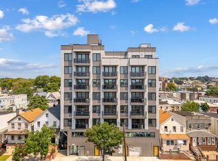 13243 Metropolitan Ave, Richmond Hill, NY 11418