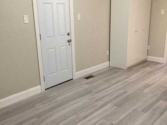 Front bedroom 1