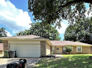 4510 Lone Oak Dr, Arlington, TX 76017