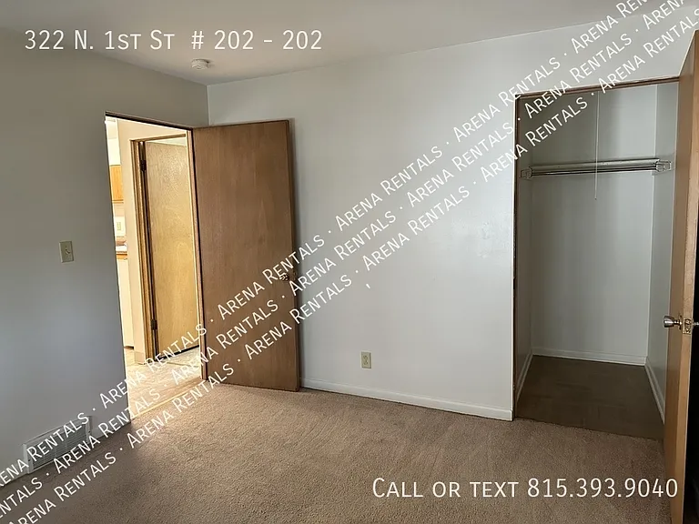 322 N 1st St #202 — Photo 16