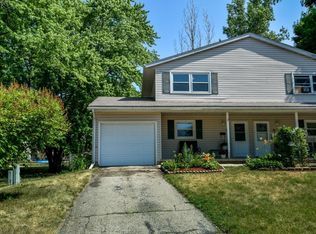 6 Westbrook Cir, Madison, WI 53711