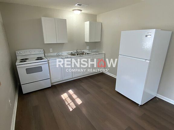 4th image of 409-411 S Front St