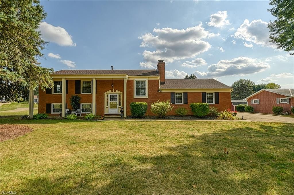 1022 49th St NW, Canton, OH 44709 | Zillow
