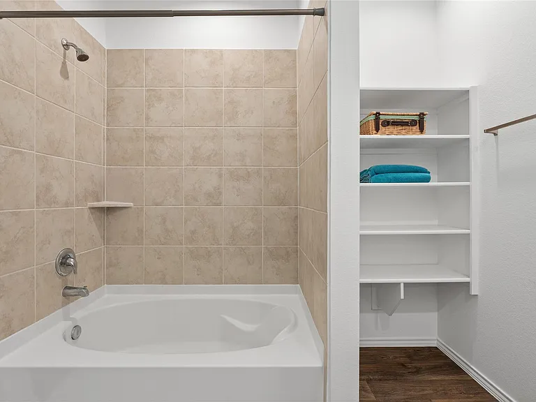 22306 Forest Gorge Ln — Photo 11