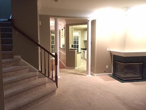 Fireplace/Living Room