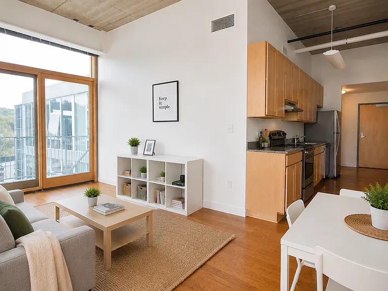 Cayuga Lofts — Photo 5