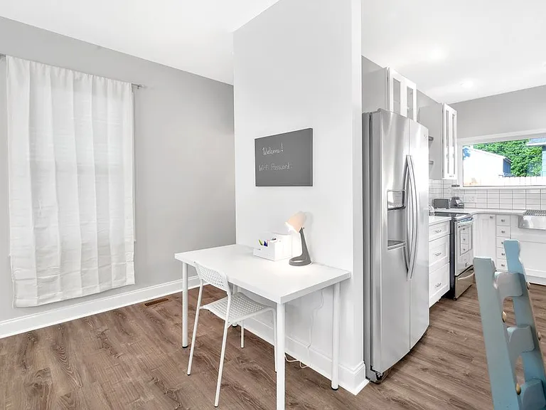 103 Dix St — Photo 8