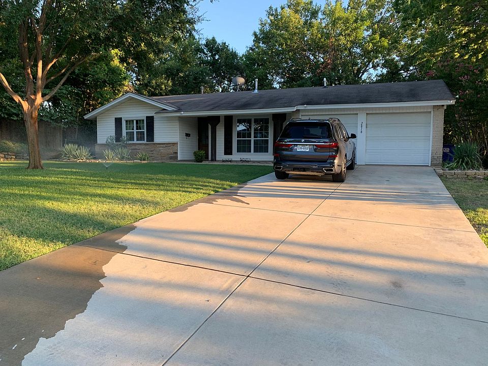 1st image of 2818 Esterbrook Dr