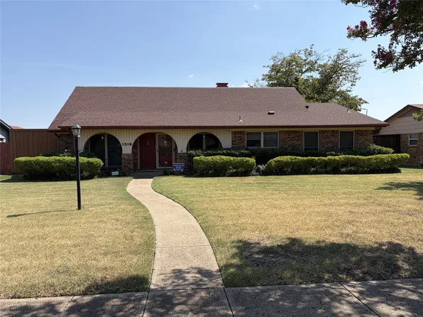 1316 Northpark Dr, Richardson, TX 75081