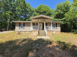 6 S Chastain Dr, Greenville, SC 29617