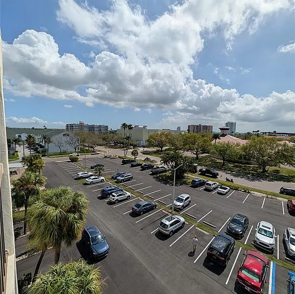 255 Dolphin Point #505 — Photo 32