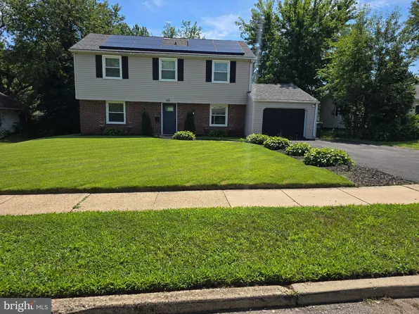 40 Princeton Ln, Willingboro, NJ 08046