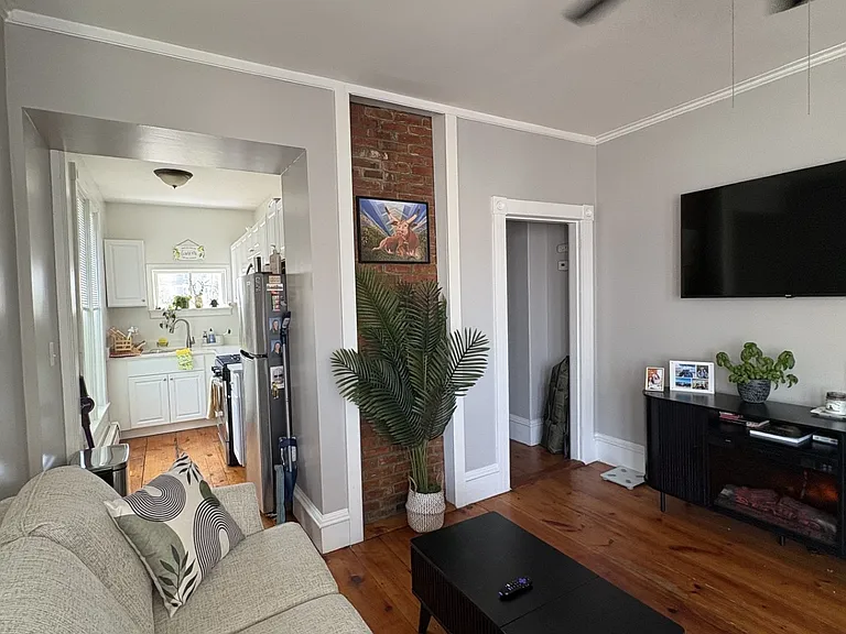 10 Garden St #1 — Photo 9
