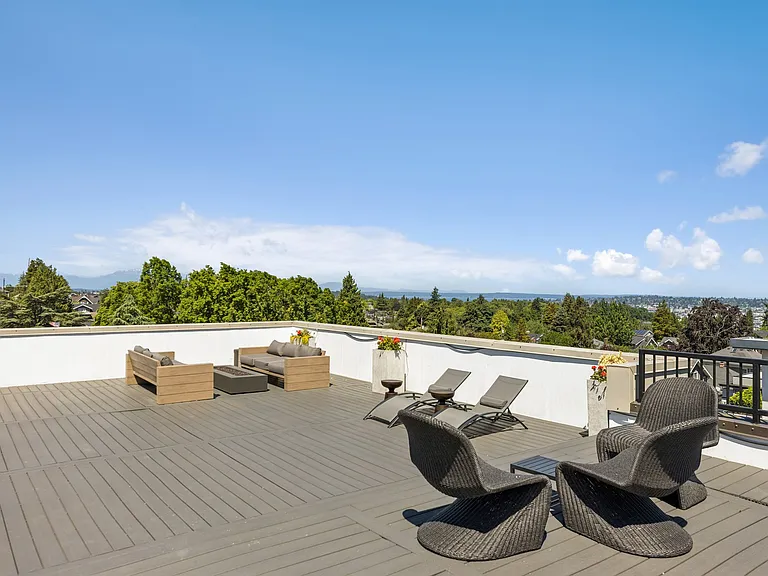 Queen Anne Collection — Photo 18