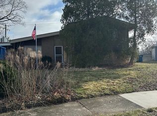 607 Enterprise Rd, Chicago Heights, IL 60411