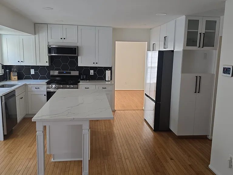 5719 Rocky Run Dr — Photo 1