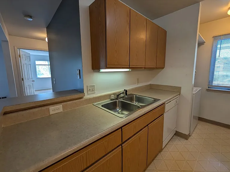 85_ Amanda Ln #850 — Photo 10