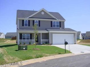 104 Sycamore Gln, Greensboro, NC 27405