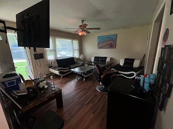 4th image of 2106 Gideon Ave