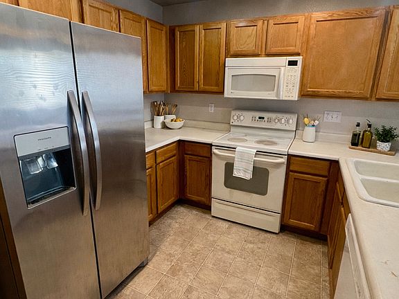 4th image of 4521 Range Creek Dr