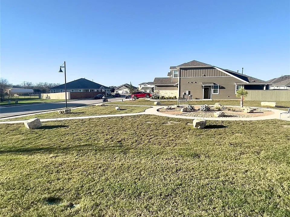 137 Elisha Dr