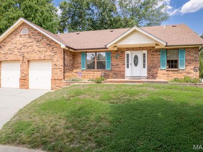 4609 Parrot Ct, Saint Louis, MO, 63128