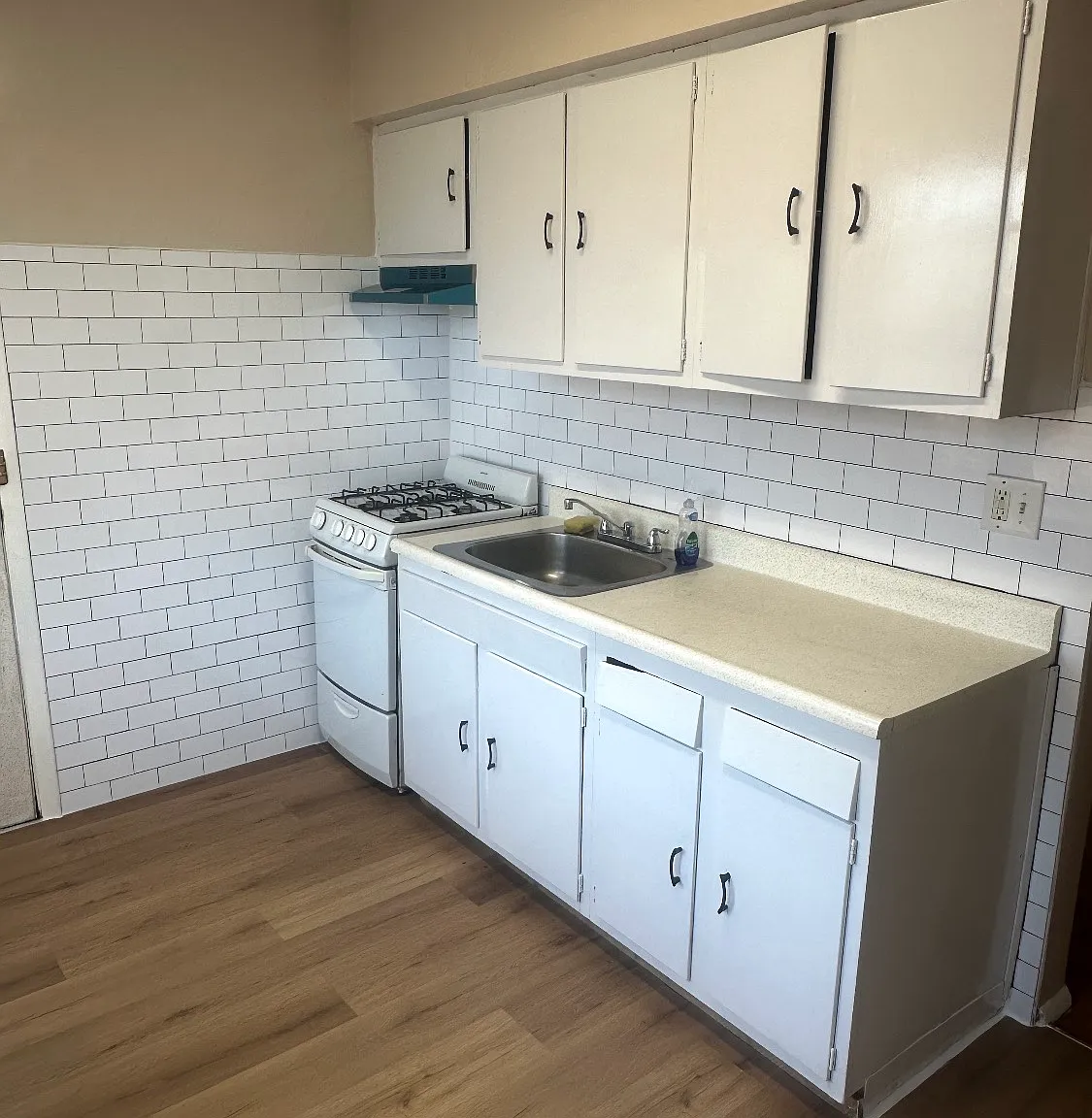 6533 Rising Sun Ave — Photo 1