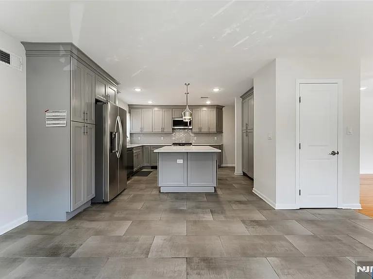 312 Glen Ave #1 — Photo 5