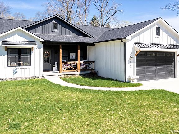 4th image of 5730 Crescent Rd