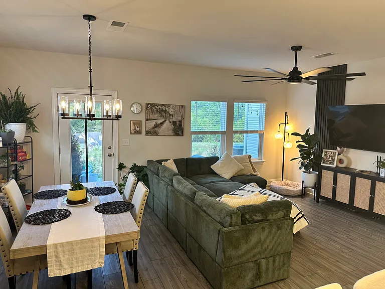 4652 Ridge Bend Dr — Photo 2