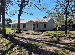 931 Ivy Rd, Douglas, GA 31533