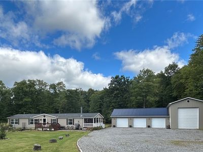 155 E Oak Grove Ln, Harrisville, PA, 16038
