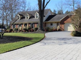 444 Drayton Park Dr, Kernersville, NC 27284