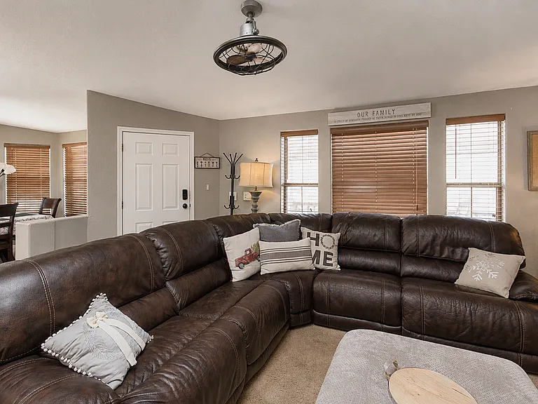 78 N Ponderosa Cir — Photo 3