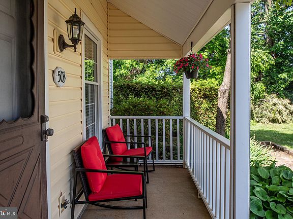 3rd image of 503 Madison Ct