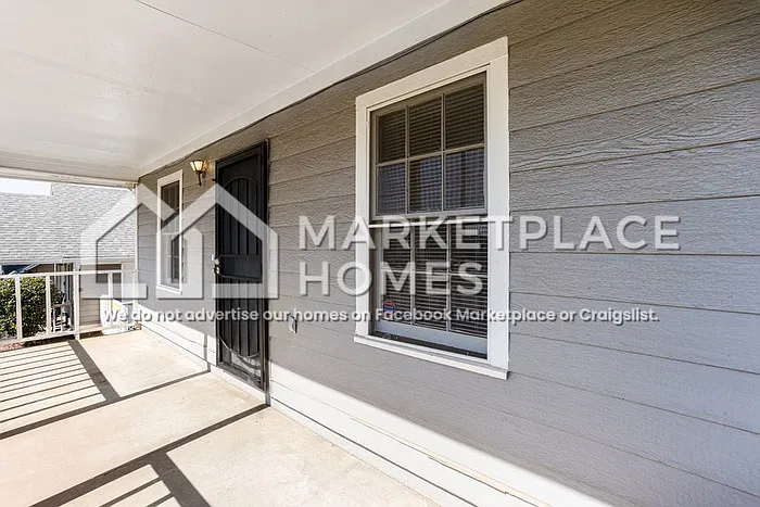 3 bed, 1.0 bath, 960 sqft, $2,300 — Photo 4