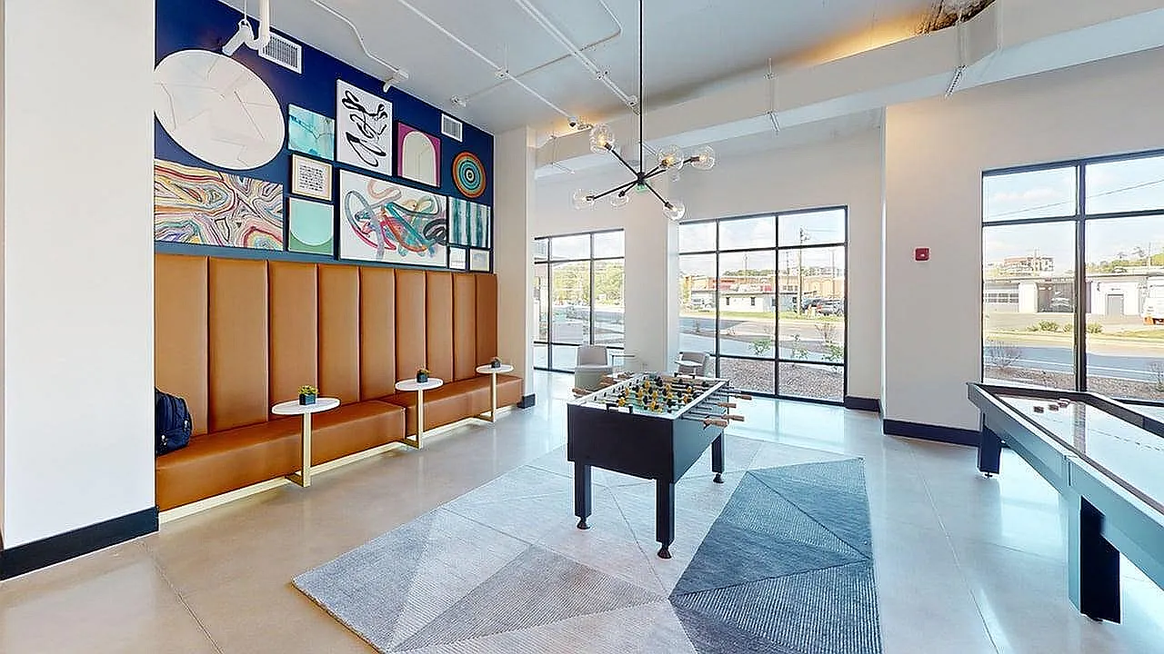 Atlas Blue Hill — Photo 3