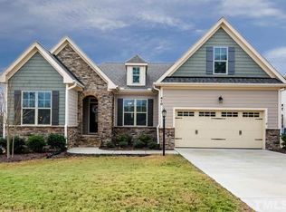 410 Holly Briar Dr, Fuquay Varina, NC 27526