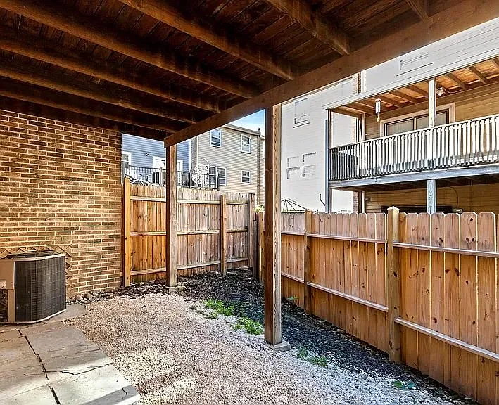 1902 Curtis Ct SE — Photo 11