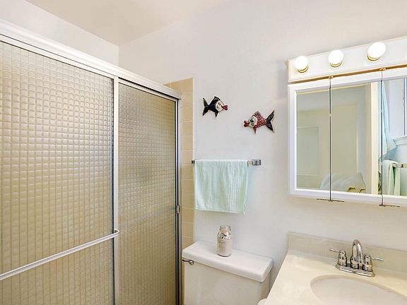 2nd image of 2589 Warrego Way