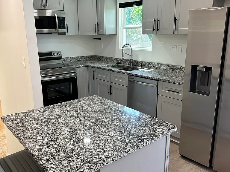 8330 Wild Fig Ln — Photo 4