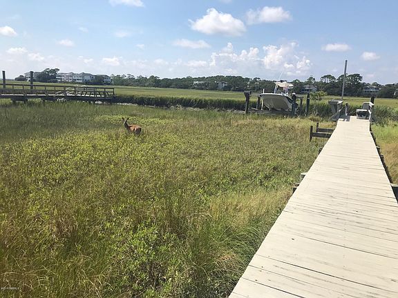 5th image of 473 Tarpon Blvd