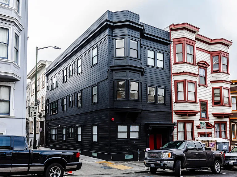 547 Union St — Photo 20