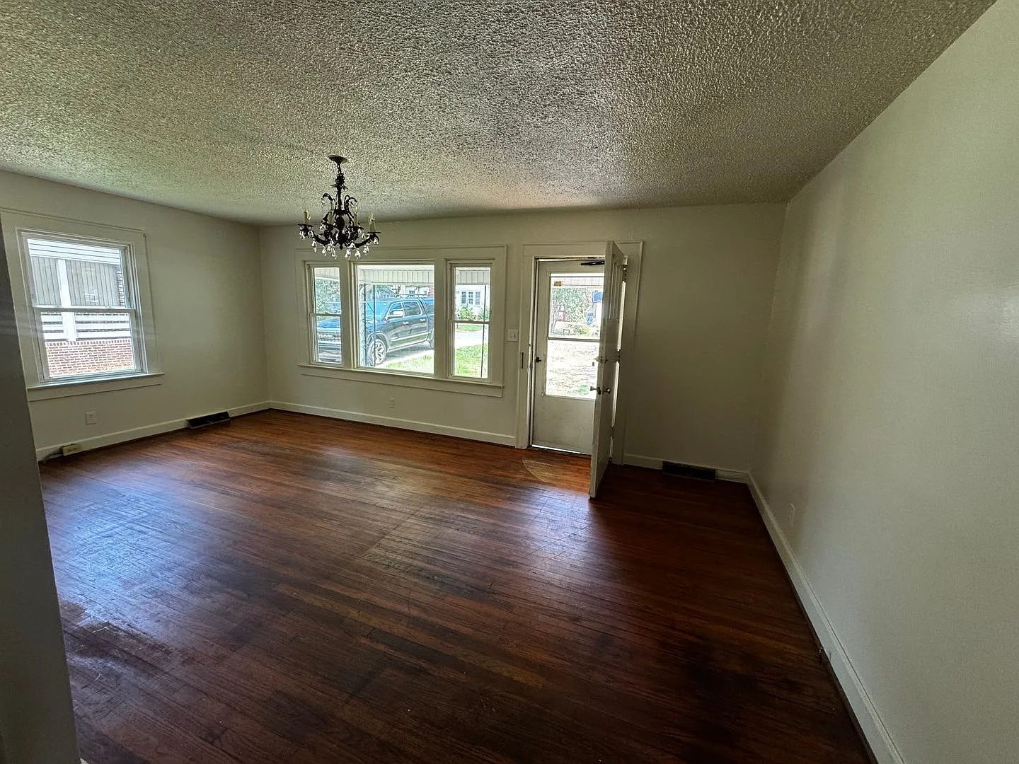 3 bedroom w/ 1 bath home in Shelby, NC — Photo 4