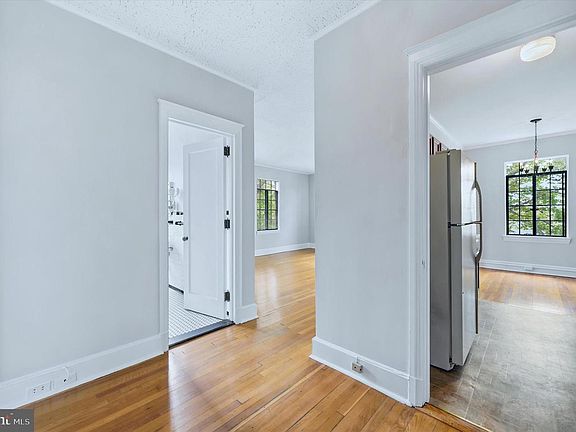 5th image of 1305 N Broom St APT 405