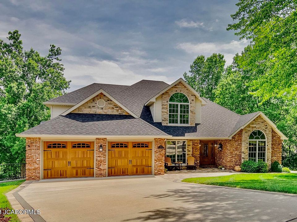 1st image of 701 Briarwood Ct