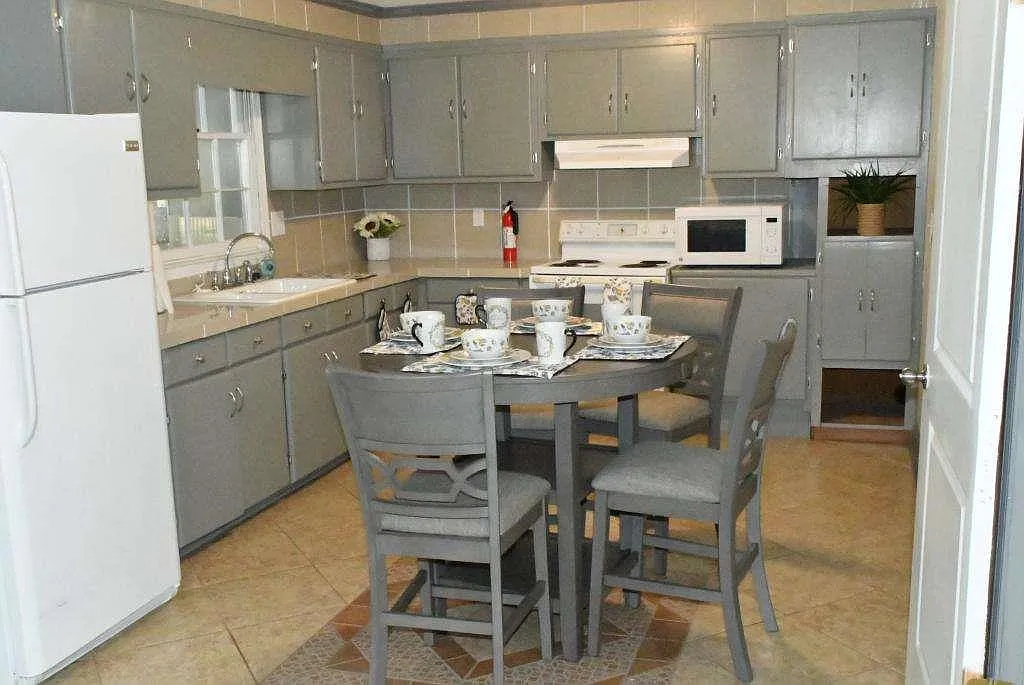 2 bed, 2.0 bath, 1000 sqft, $2,395 — Photo 4