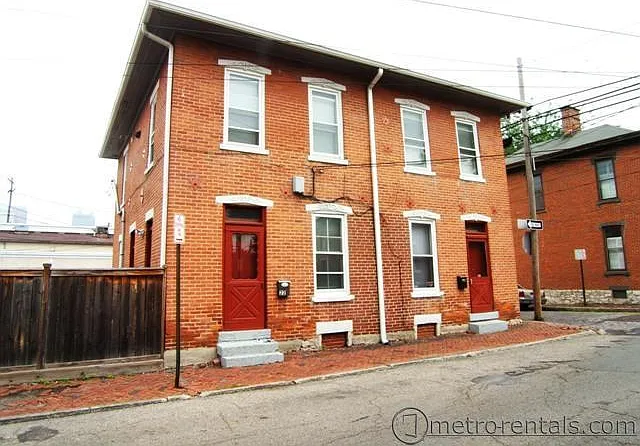 22 E Beck St — Photo 8