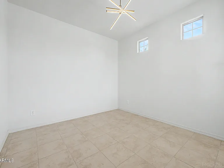 8954 W San Juan Ave — Photo 5