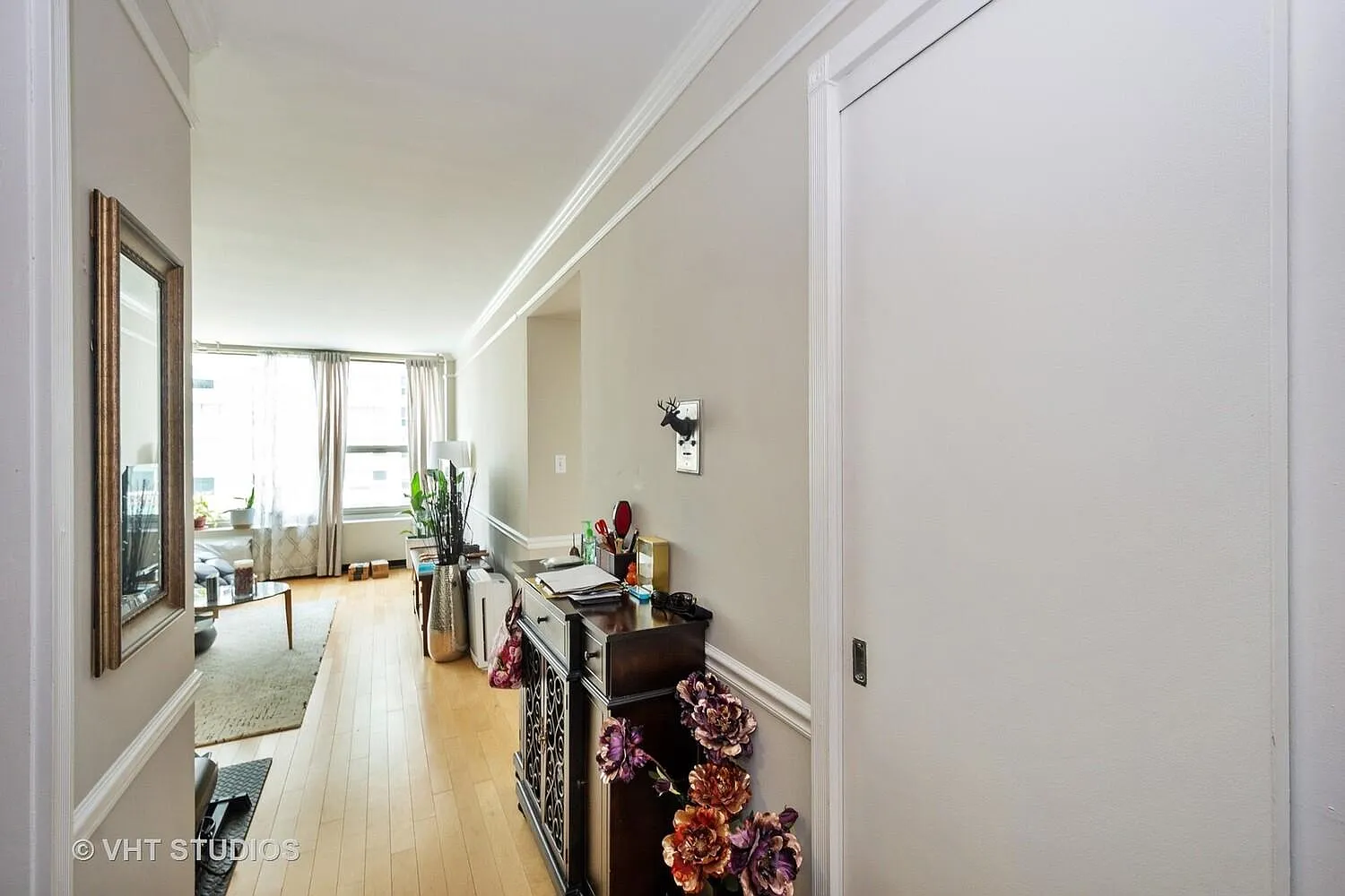 1 bed, 924 sqft, $2,275 — Photo 4